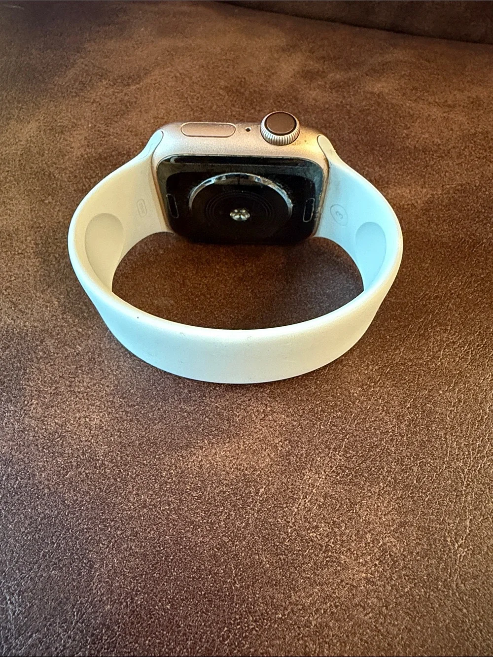 Apple Watch with Blush Silicone Band. Series 4.